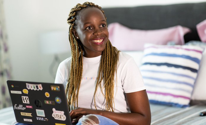 Woman volunteering for Shout 85258 text service